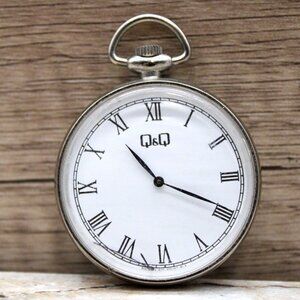Q&Q Pocket Watch Unisex Silver Tone Stainless Steel Classic White Roman Numbers